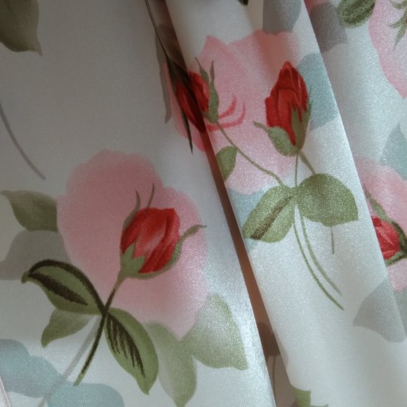 Jaclyn Smith Peach and Roses Robe - Picture 2 of 6